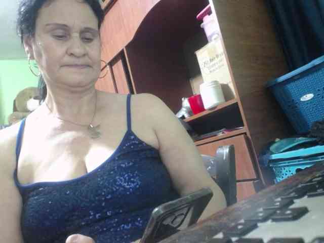 jazmin-mature webcam