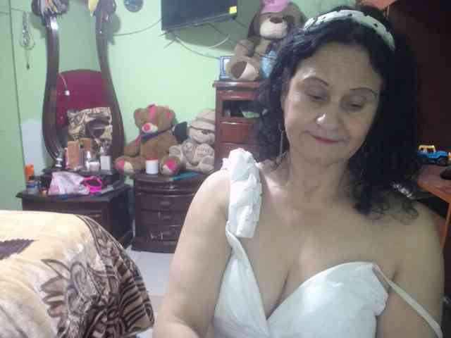 jazmin-mature jazmin-mature