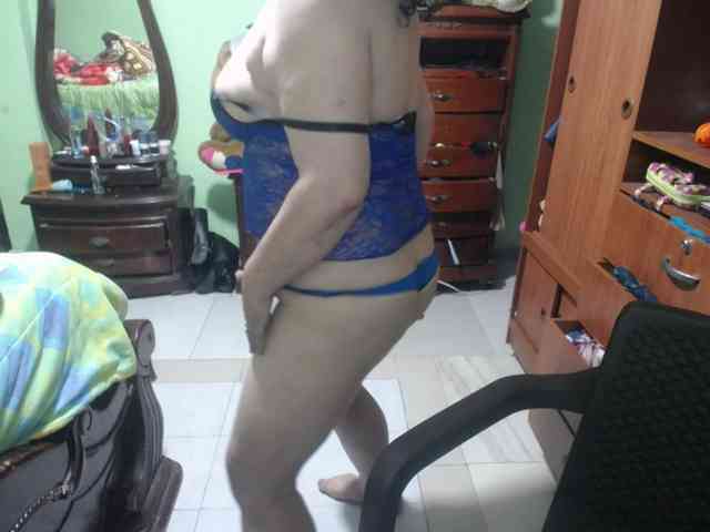 jazmin-mature webcam