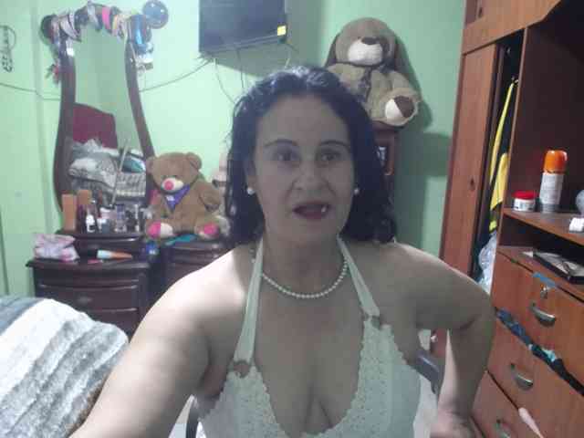 jazmin-mature webcam