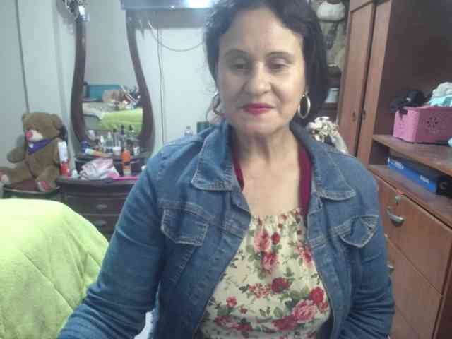 jazmin-mature webcam