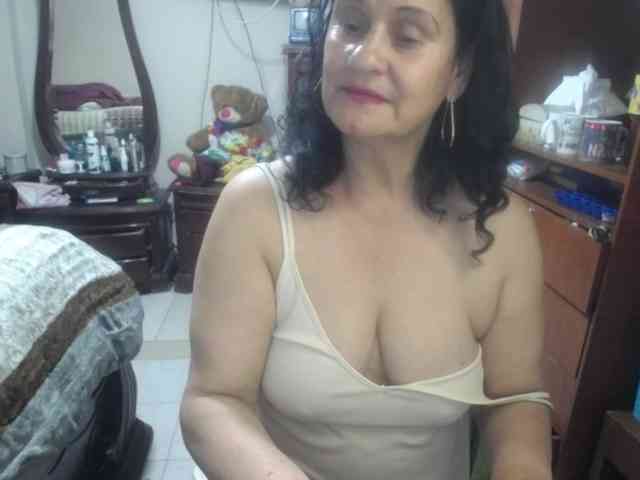 jazmin-mature jazmin-mature