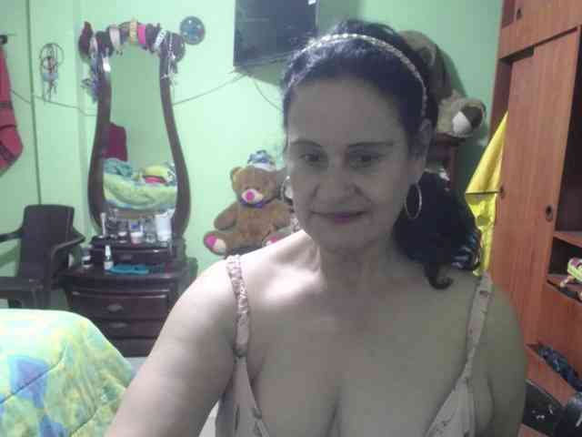 jazmin-mature webcam