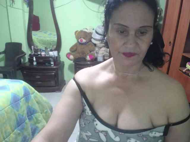 jazmin-mature webcam