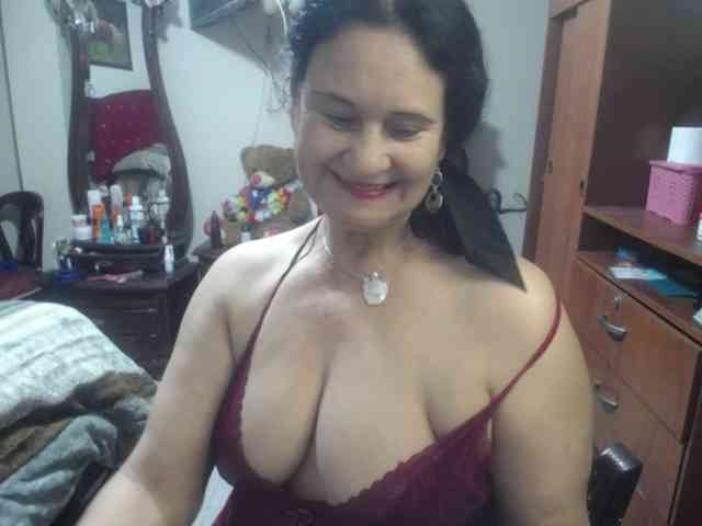 jazmin-mature webcam