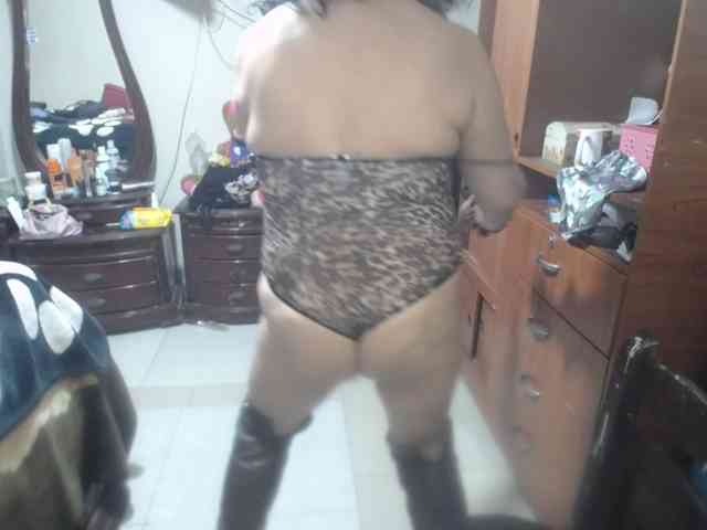 jazmin-mature webcam