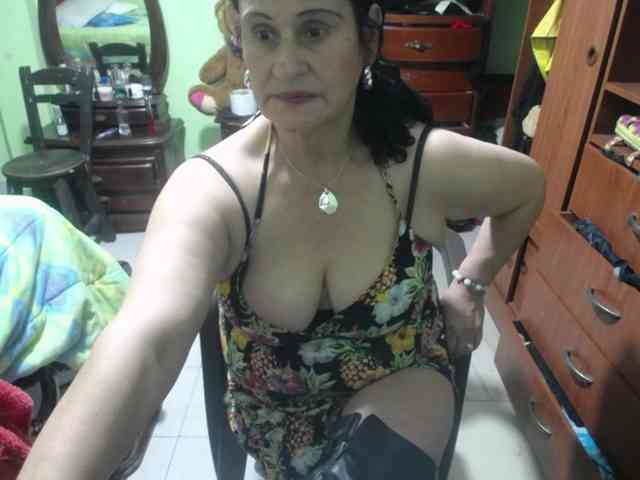 jazmin-mature webcam