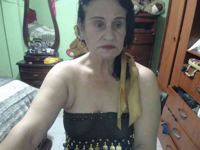 jazmin-mature webcam
