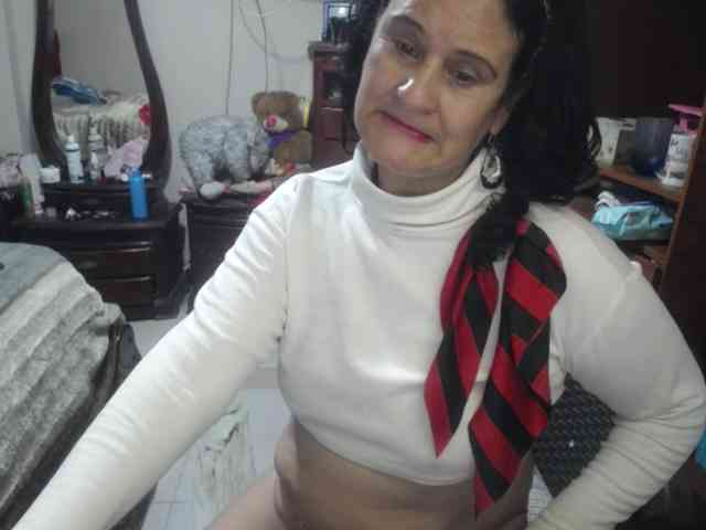 jazmin-mature webcam