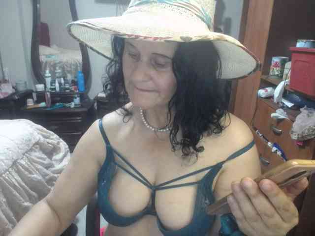 jazmin-mature webcam