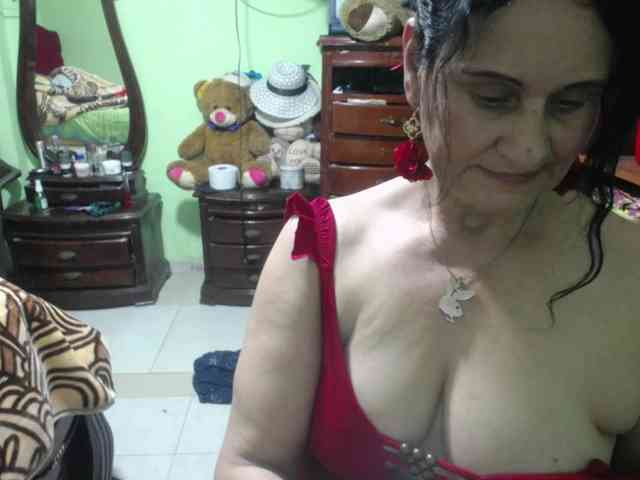 jazmin-mature webcam