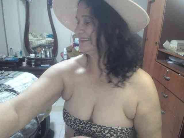 jazmin-mature webcam