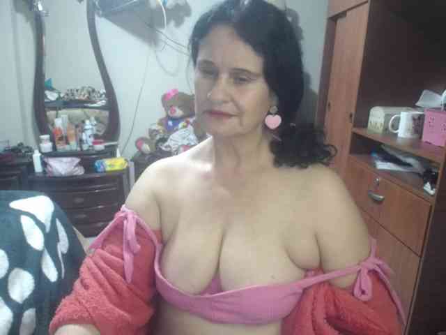 jazmin-mature webcam