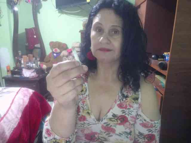 jazmin-mature webcam