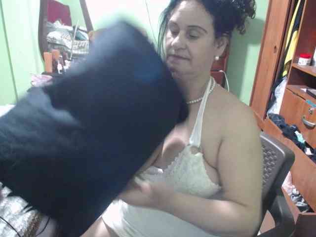 jazmin-mature webcam