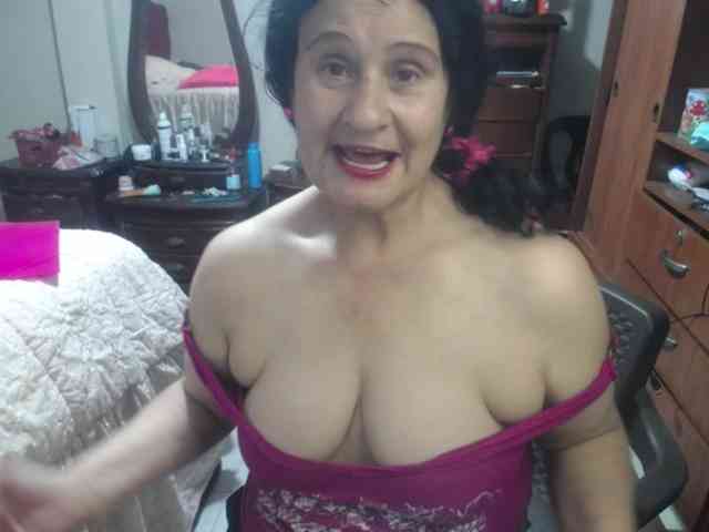 jazmin-mature webcam