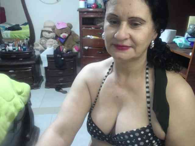 jazmin-mature webcam