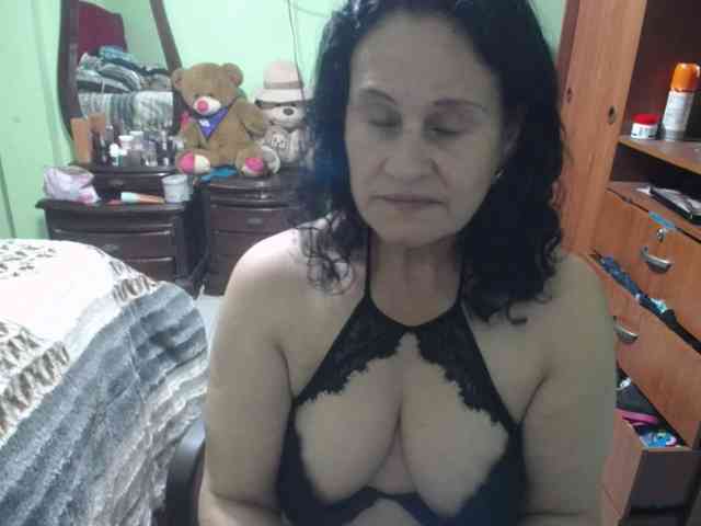 jazmin-mature webcam