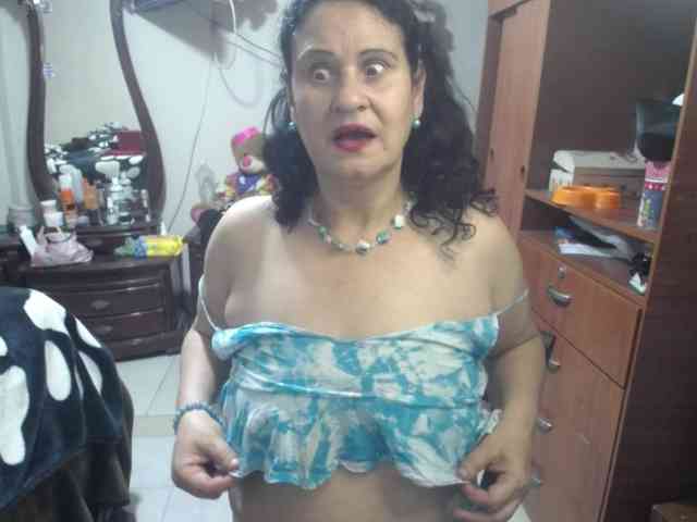 jazmin-mature webcam