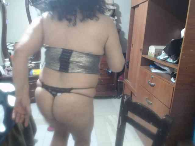 jazmin-mature webcam