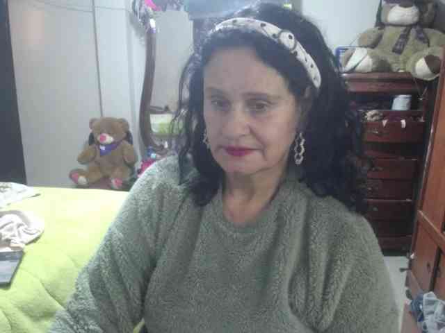 jazmin-mature webcam