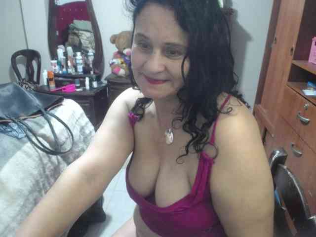 jazmin-mature webcam