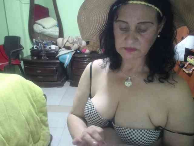 jazmin-mature webcam