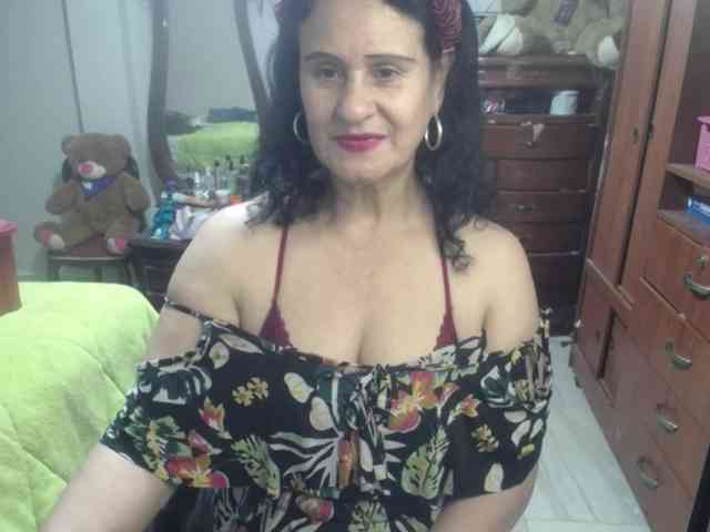 jazmin-mature webcam