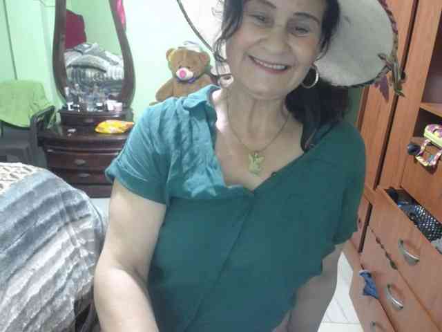 jazmin-mature webcam