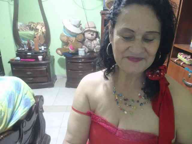 jazmin-mature webcam