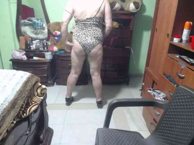 jazmin-mature webcam