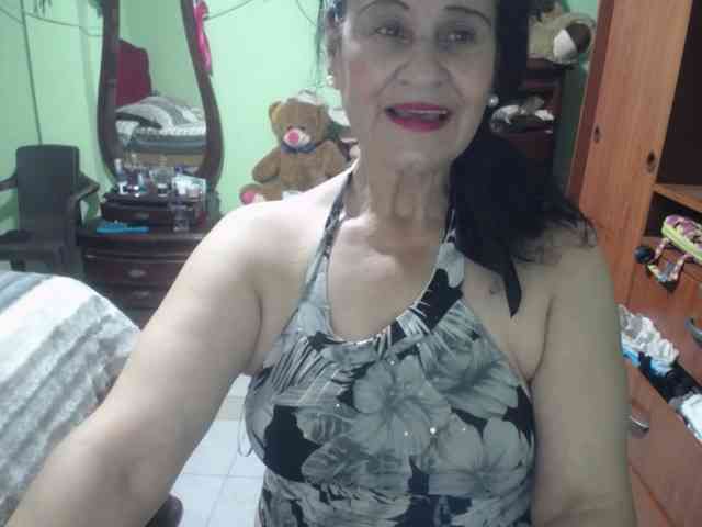 jazmin-mature webcam