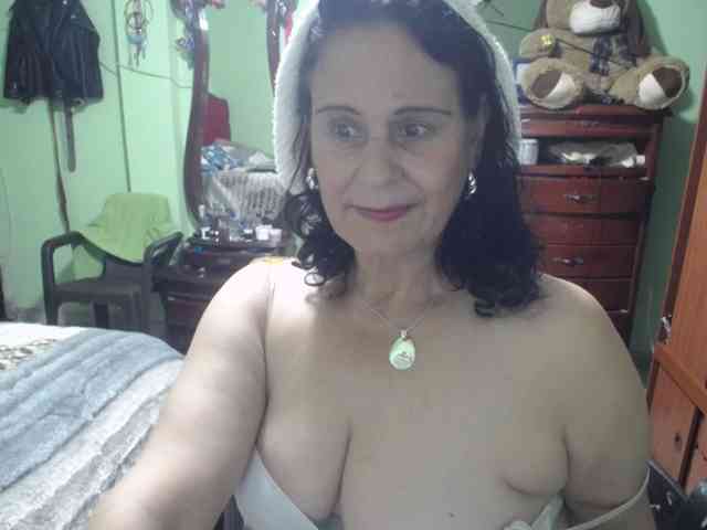 jazmin-mature webcam