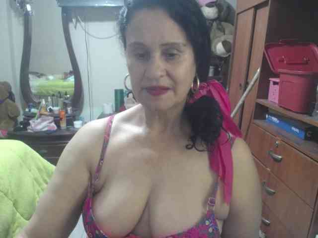 jazmin-mature webcam