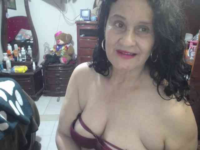 jazmin-mature webcam