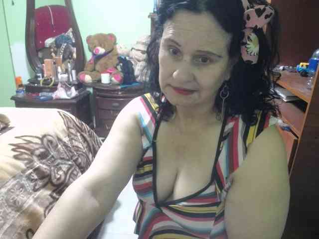 jazmin-mature webcam