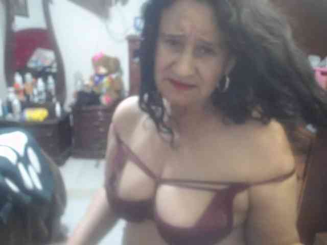 jazmin-mature webcam