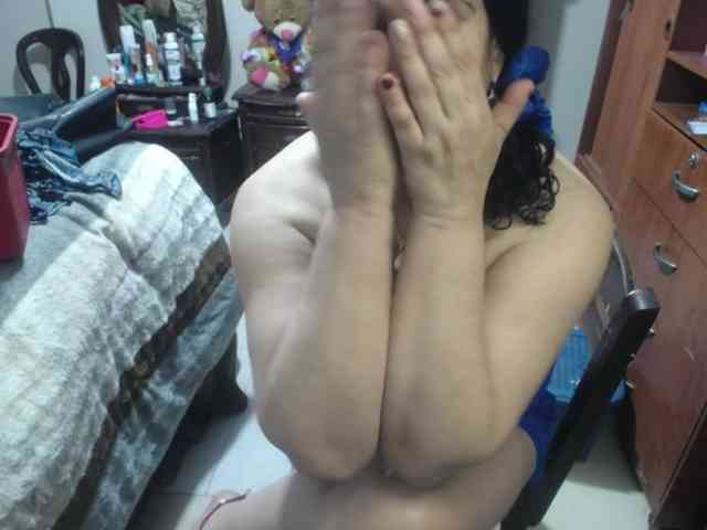 jazmin-mature webcam