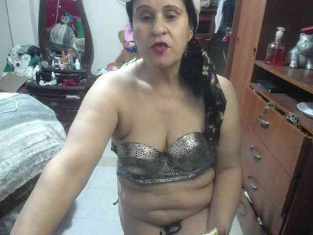 jazmin-mature webcam