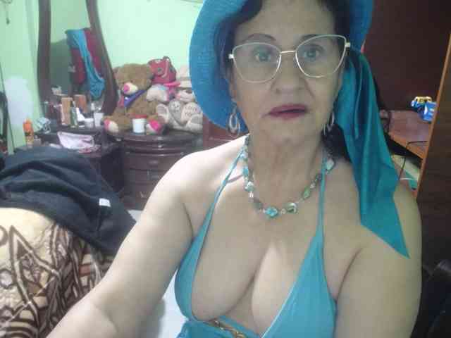 jazmin-mature webcam