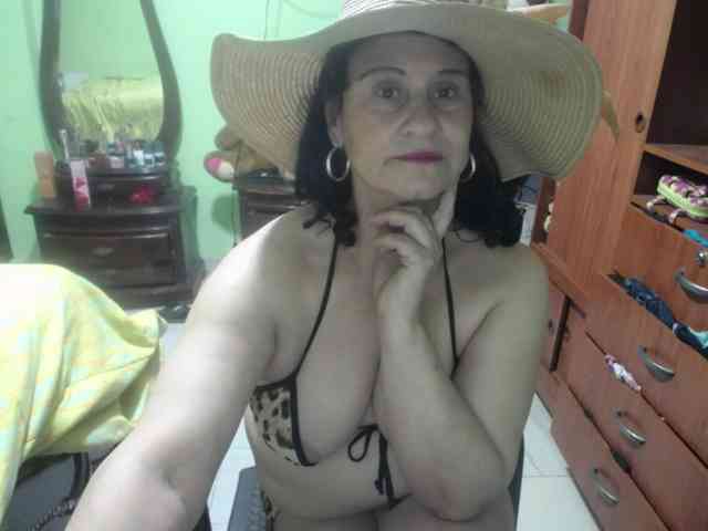 jazmin-mature webcam