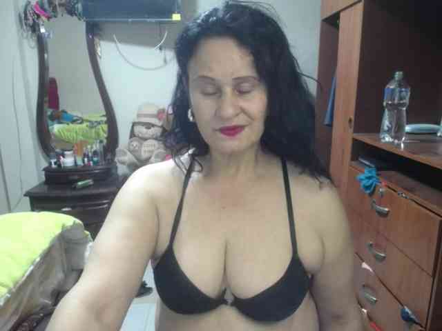 jazmin-mature webcam