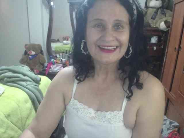 jazmin-mature webcam