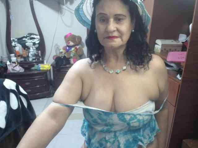 jazmin-mature webcam