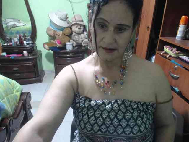 jazmin-mature webcam