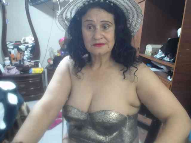 jazmin-mature webcam