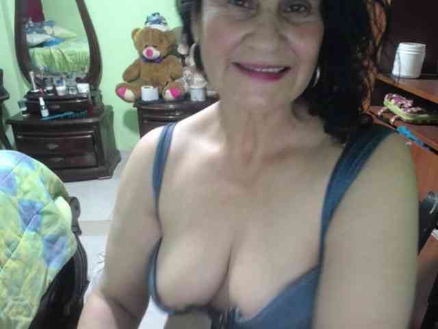jazmin-mature webcam
