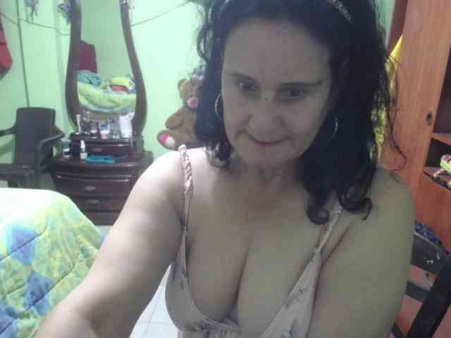 jazmin-mature webcam