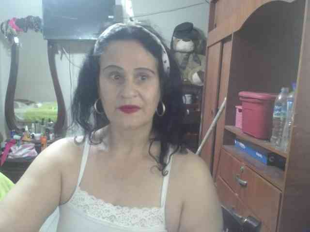 jazmin-mature webcam