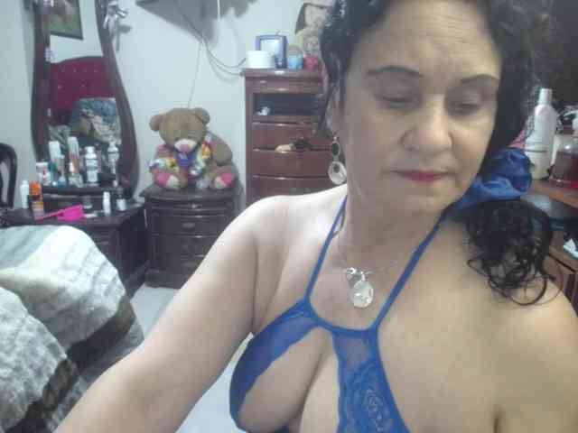 jazmin-mature webcam